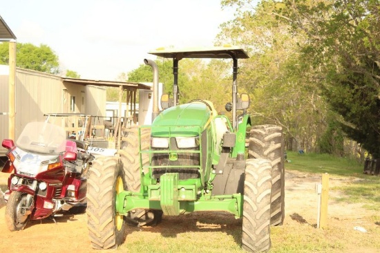 JD 5090M TRACTOR, RUNS, SN: 1EF0266XAMK266806, MODEL JD5090M, SHOWING 1297.8 HOURS