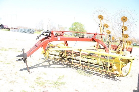 NEW HOLLAND SIDE DELIVERY HAY RAKE, MODEL NO. ROLABAR 256