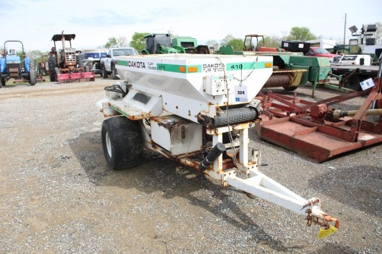 410 DAKOTA TURF TENDER SPREADER, PULL TYPE, WORKS, SN: 4L0101003