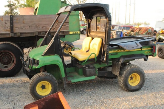 JOHN DEERE GATOR SIDE BY SIDE, SN# M0HX0PB040598, HP GATOR OPS, RUNS, HOUR METER WONT DISPLAY