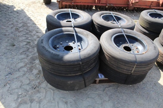 8 AIRPLANE WHEELS AND TIRES