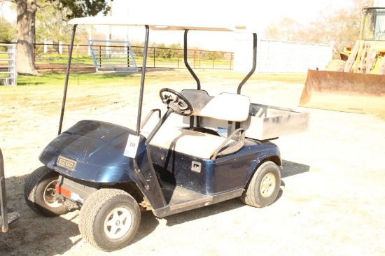 EZ GO GOLF CART - RUNS WITH CHARGER