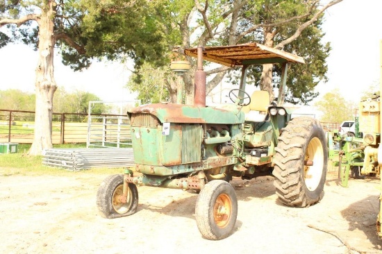 JOHN DEERE 4020 TRACTOR, SHOWING 2200 HOURS, RUNS, SN: T2113R157373R, 2WD