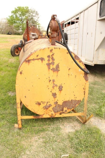 560 GAL TANK ON SKIDS W/PUMP