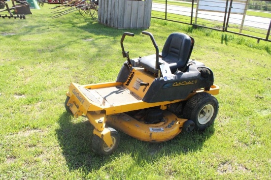 CUB CADET 42'' DECK ZERO TURN MOWER, BRIGGS & STRATTON 15.5 HP, RUNS
