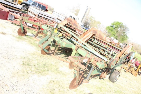 4 ROW SHAKER PEANUT INVERTER, MODEL: KMC, FEILD READY, NEW CHAINS
