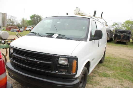 2000 Chevrolet Express Van, VIN # 1GCFG25WXY1160343, 3 DOOR CARGO, SHOWING 173764 MILES, RUNS