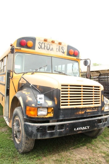 1995 INTERNATIONAL 3800 BUS, RUNS, TITLE IN OFFICE, SHOWING 145,133.9 MILES