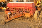 510 INTERNATIONAL 8ft GRAIN DRILL, SERIAL NO.0390141C009919