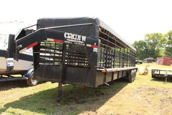 2018 36' LIVESTOCK TRAILER, 3 CUT GATEVIN: 1C9GL3639J11401913 AXLES