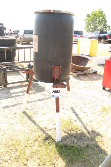 DEER FEEDER