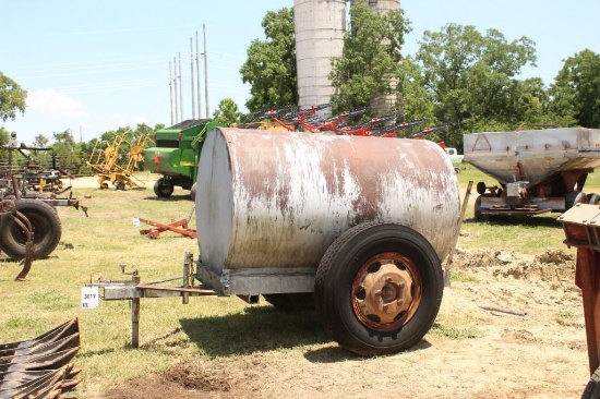 500 GAL FUEL TANK ON TRAILER