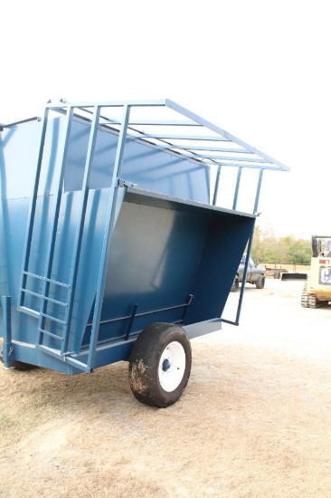 NEW BLUE 3 TON CREEP FEEDER WITH CREEP GATES