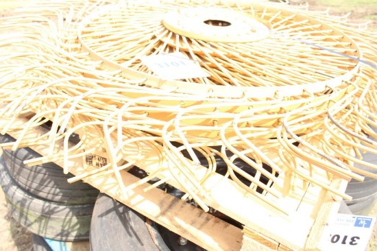 4 LEFT & 4 RIGHT HAY RAKE WHEELS