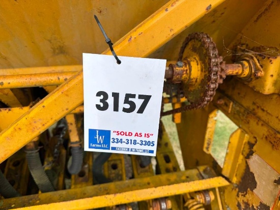 12FT GRAIN DRILL, HAY BUSTER BRAND, MODEL 120644SN: 821060