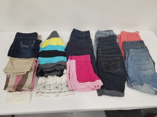 Large Lot of Women's Summer Clothing - XS/S/M Qty 50