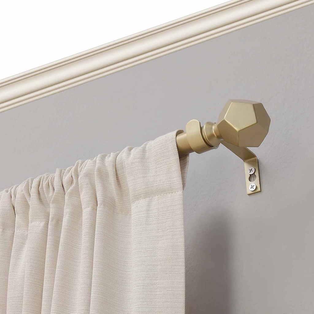 Lot 2 Mainstays Gatsby 3 4 Curtain Rod Soft Brass Open Box 2 Mainstays Gatsby 3 4 Curtain Rod Soft Brass Open Box