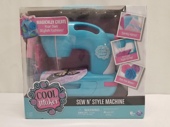 Cool Maker Sew N' Style Machine - New