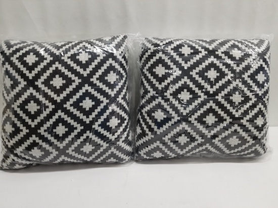 Knit Decorative Pillows (Qty 2) - 18x18, Black & Gray - New