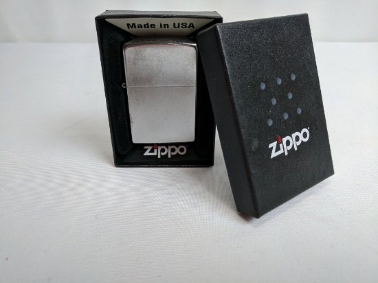Zippo Lighter, Regular Street Chrome, Small Scratches - New