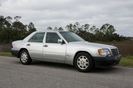 1995 Mercedes-Benz E420 Sedan