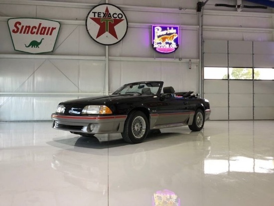 1988 Ford Mustang GT Convertible