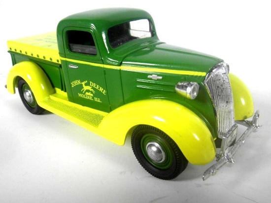 Liberty Classics 1937 Chevy Pickup in John Deere Livery Coin Bank w/Key