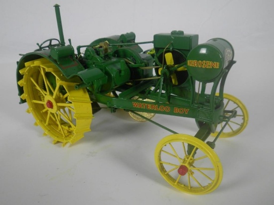 Ertl 1917-1924 John Deere Model "N" Waterloo Boy Tractor Scale Model