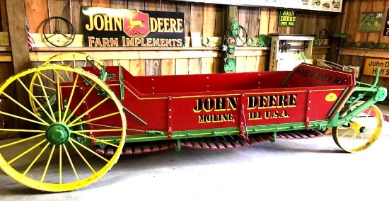 John Deere Manure Spreeder