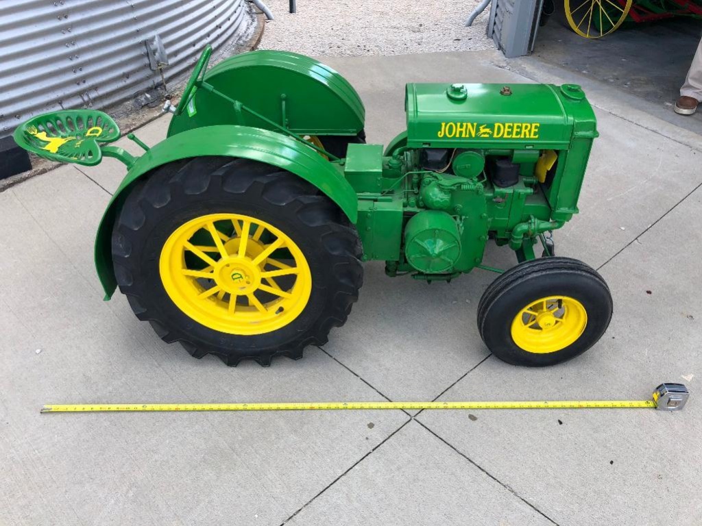 john deere toy tractors antiques