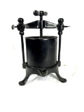 Fruit and Lard Press - Cast Iron 2 Qt