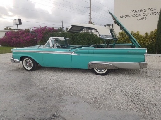 1959 Ford Skyliner Retractable