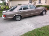 1987 Mercedes-Benz 560 SEL Sedan