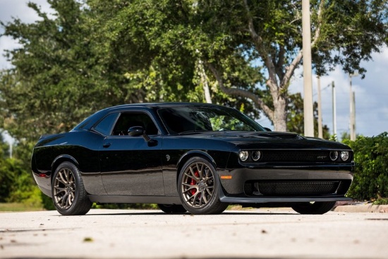 2016 Dodge Challenger SRT Hellcat Coupe