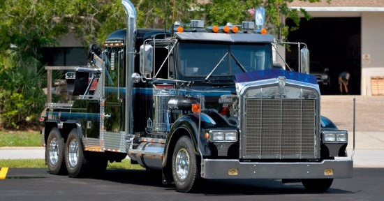 1988 Ford F350 Custom Kenworth Bodied Wrecker
