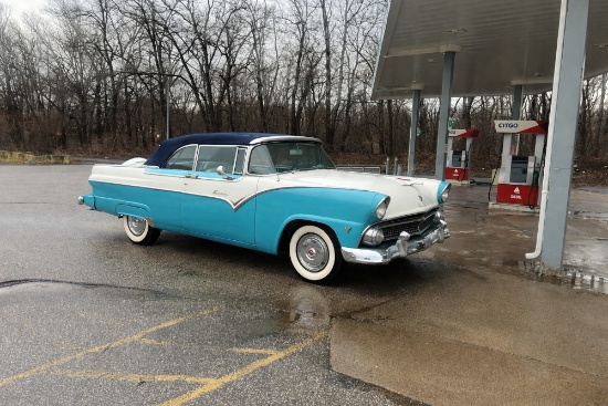 1955 Ford Fairlane Sunliner Convertible