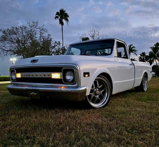 1969 Chevrolet C10 Short Bed Custom Pickup