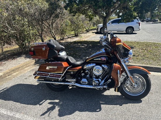 2008 Harley-Davidson CVO Screaming Eagle Ultra Classic Motorcycle