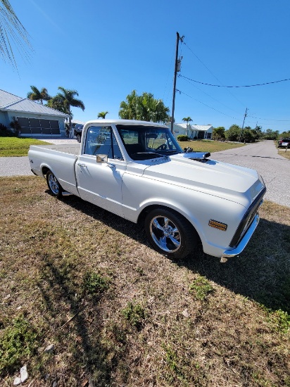 1972 Chevrolet C10 Custom 1/2-Ton Pickup