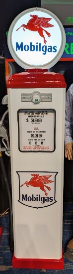Reproduction Mobil Gas Pump