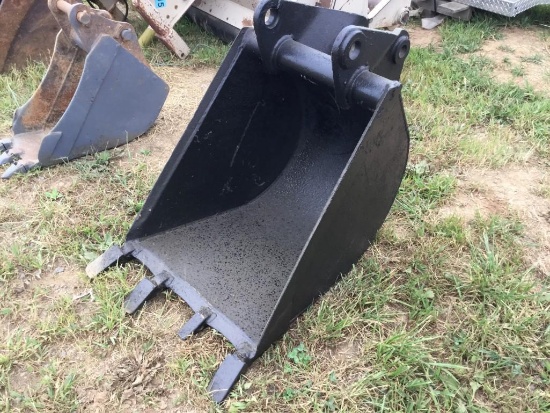 22" Digging Bucket
