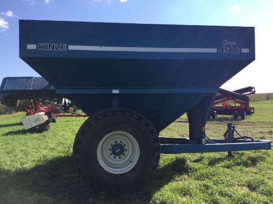 KINZE 450 C CONVEYOR WAGON