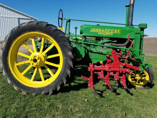 JOHN DEERE A