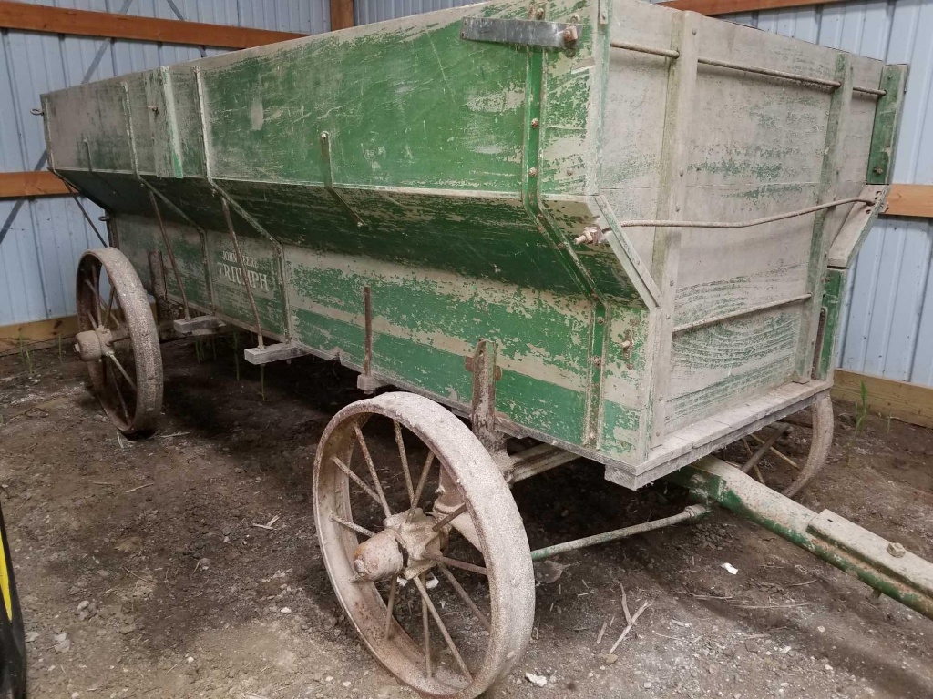 john deere wooden wagon