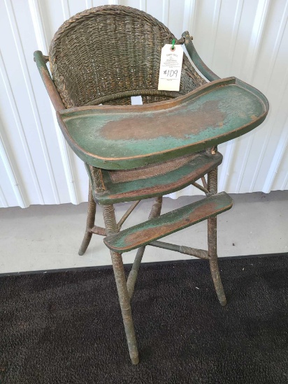 ANTIQUE WICKER HIGHCHAIR