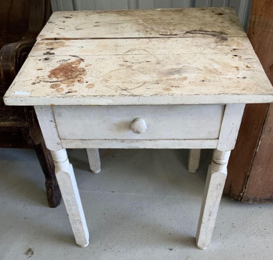 PRIMITIVE WOODED SIDE TABLE WITH DRAWER