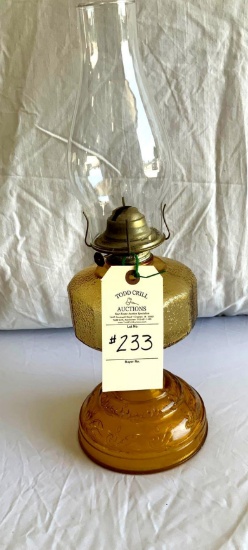 LARGE AMBER KEROSENE LAMP
