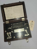 ANTIQUE PORTABLE DOUBLE CELL FARADIC BATTERY