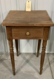 ANTIQUE WOODEN SIDE TABLE WITH DRAWER