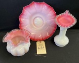 WHITE & CRANBERRY FLUTED BOWL & 2 VASES